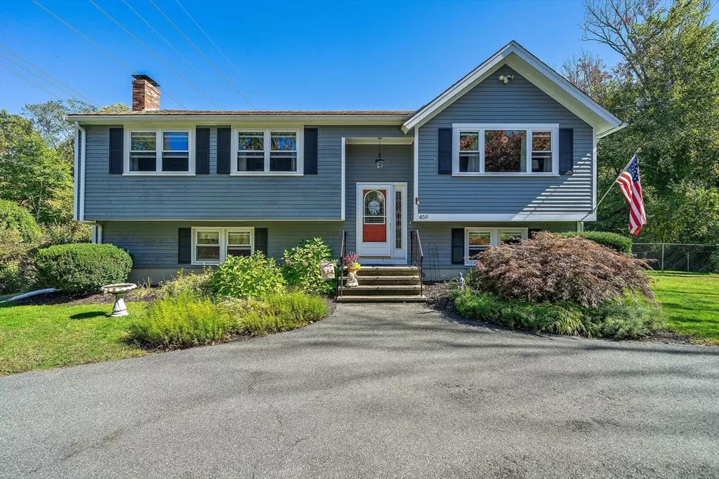 West Bridgewater, MA 02379,459 N Elm St