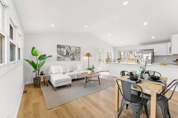 Rutland, MA 01543,5 Karen Way