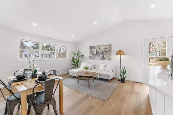 Rutland, MA 01543,5 Karen Way