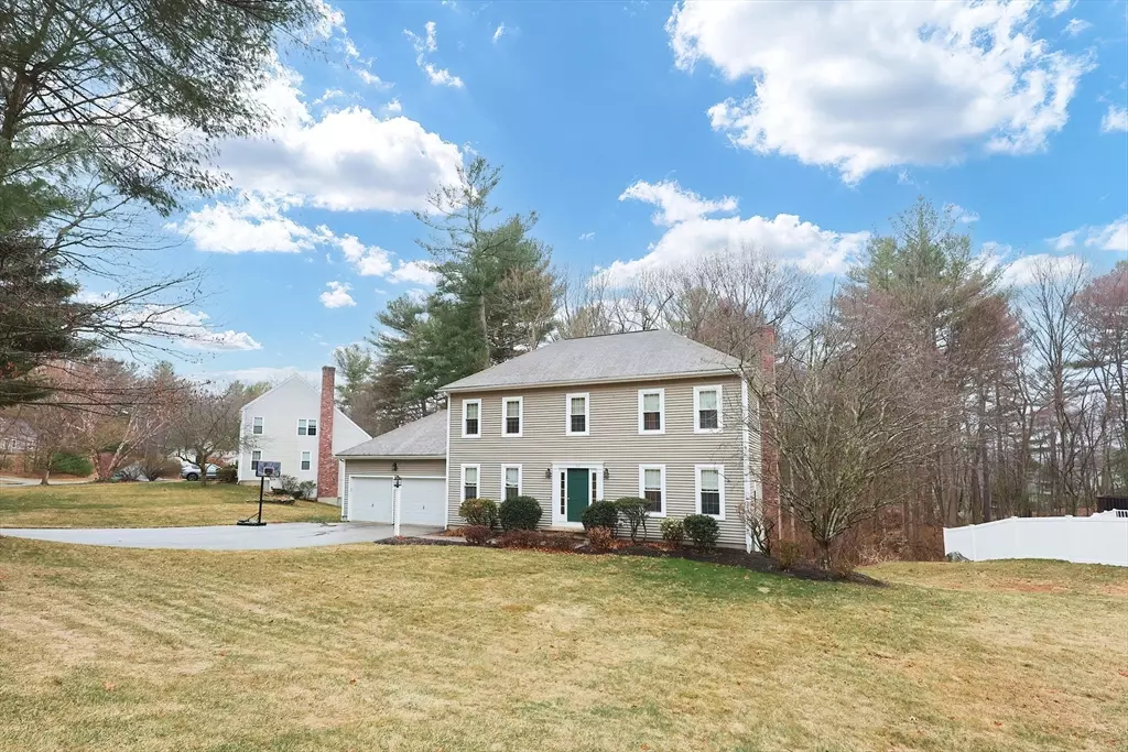 Northbridge, MA 01534,70 Macarthur Rd