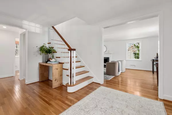 Wellesley, MA 02481,47 Norwich Rd