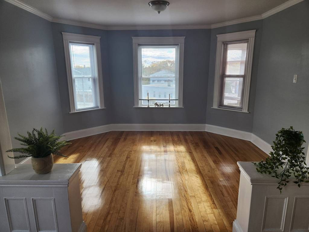 Worcester, MA 01604,1 Plantation St #2