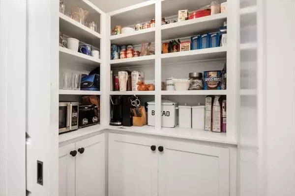 Norwell, MA 02061,328 Summer Street