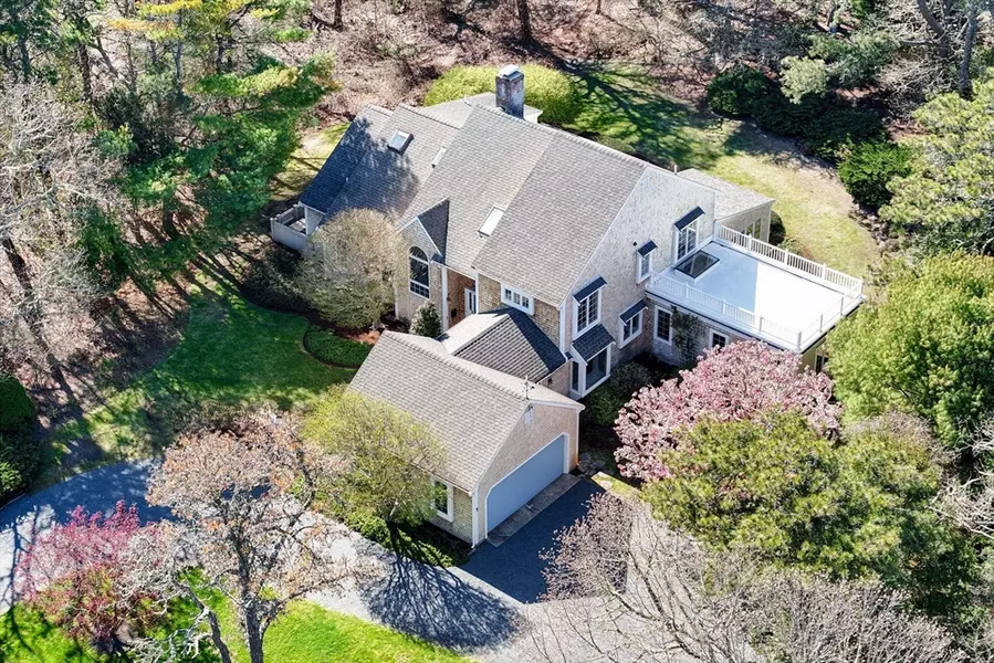 106 Stage Neck Rd, Chatham, MA 02633