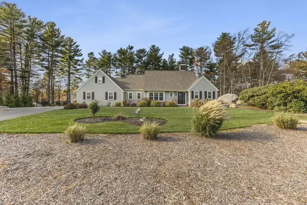 16 Forest Park Dr, Mendon, MA 01756