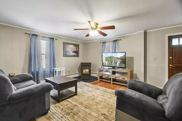 West Boylston, MA 01583,15 Prospect Street