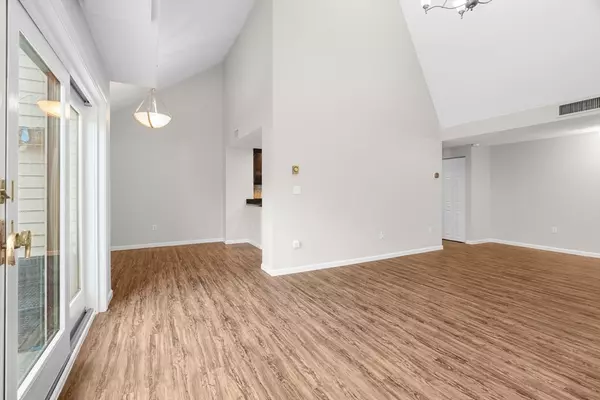Lynnfield, MA 01940,1100 Salem Street #46