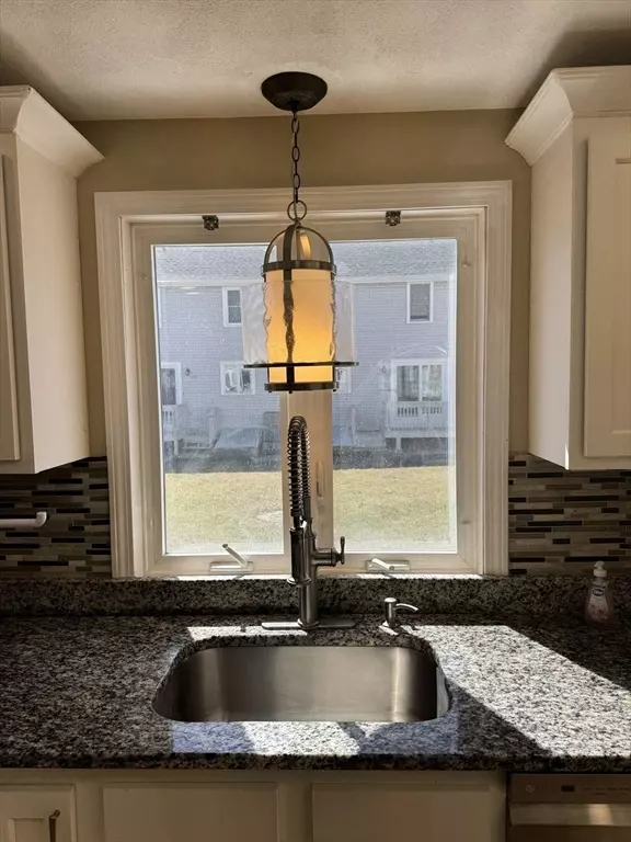 North Attleboro, MA 02760,70 Broadway #14