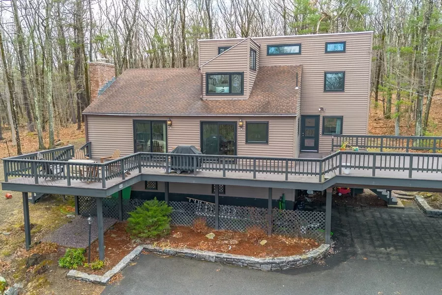 141 Vaughn Hill Road, Bolton, MA 01740