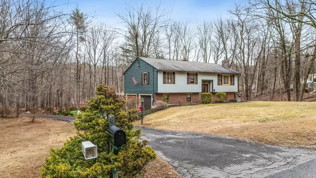 Derry, NH 03838,4 Trent Rd