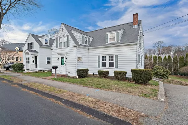 43 Lydon St, Norwood, MA 02062