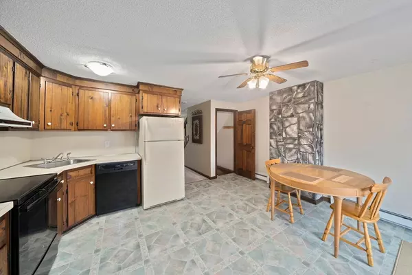 East Bridgewater, MA 02333,1662 Plymouth St #1662