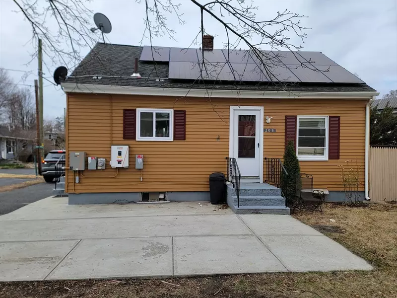 20-B Maple St, Maynard, MA 01754