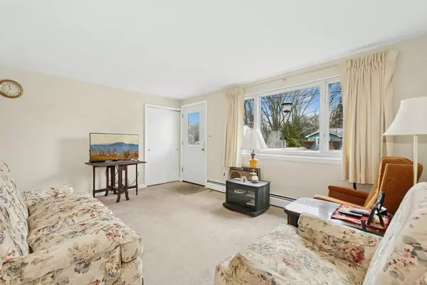 Maynard, MA 01754,20 Sunset Road