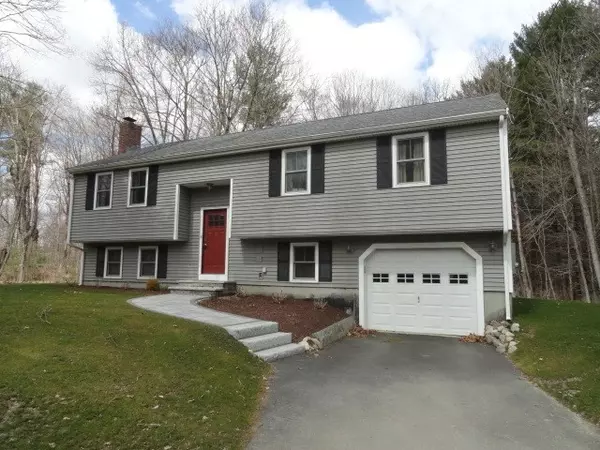 215 East St, Wrentham, MA 02093