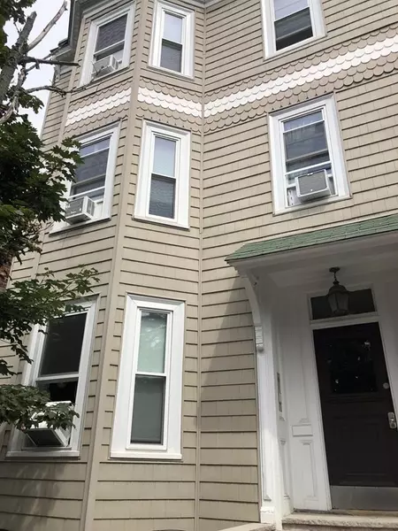 682 E Sixth #3, Boston, MA 02127
