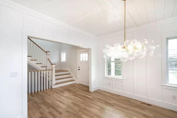 Cohasset, MA 02025,246 North Main St