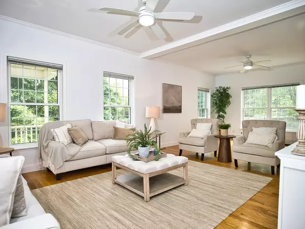 Dartmouth, MA 02747,3 Eliza Lane