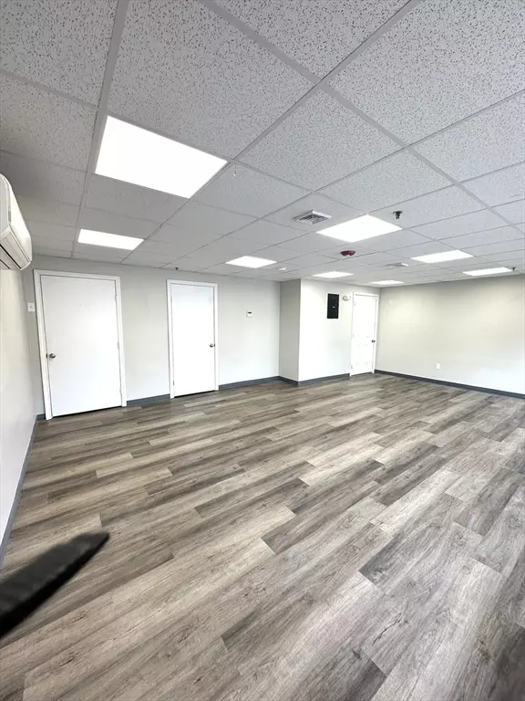 Middleboro, MA 02346,260 Center Street
