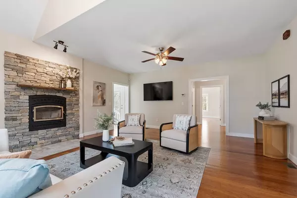 Littleton, MA 01460,35 Grimes Ln