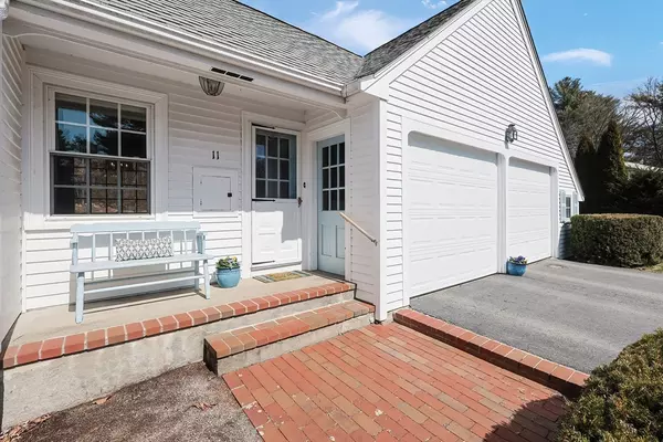 Foxboro, MA 02035,11 Birch Tree Rd