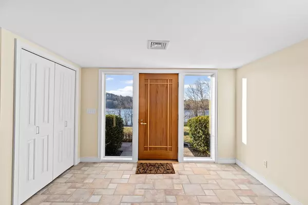 Merrimac, MA 01860,56 River Rd