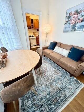 Boston, MA 02114,64 Revere Street