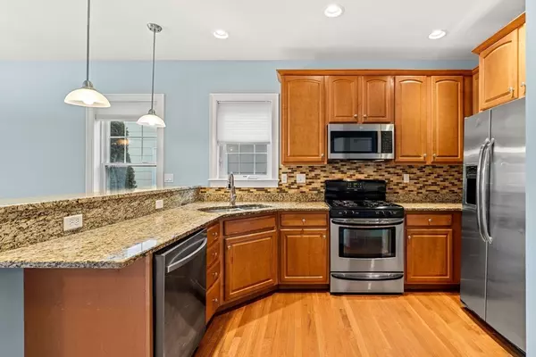 17 County St #B Peabody, MA 01960