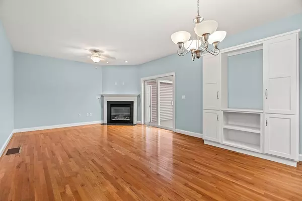 17 County St #B Peabody, MA 01960