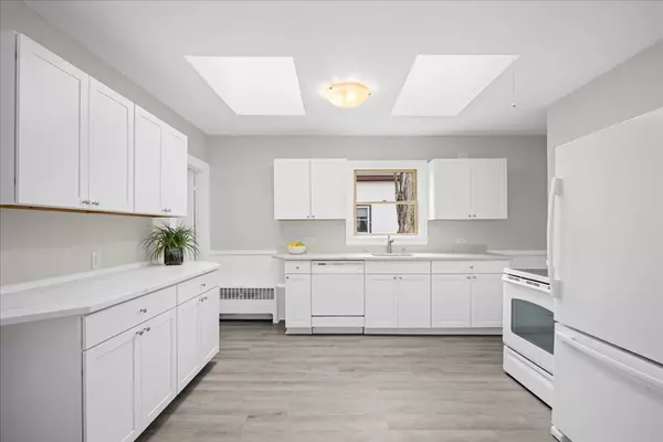 Southborough, MA 01772,7 Wood Street