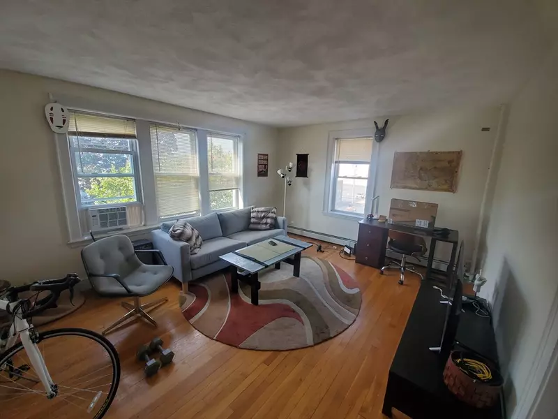 38 Day St #35, Somerville, MA 02144