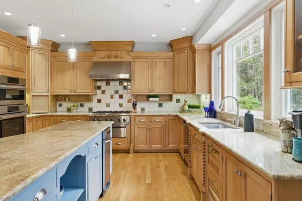 Lexington, MA 02421,6 Foster Rd