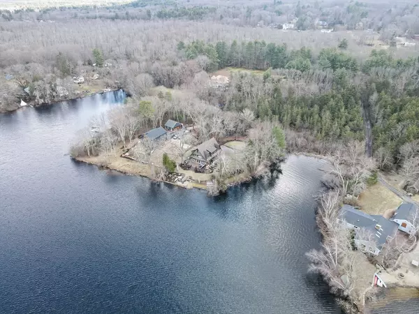 Holliston, MA 01746,1 Norfolk Lane