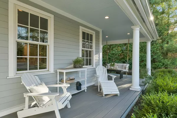 Hingham, MA 02043,111 East St