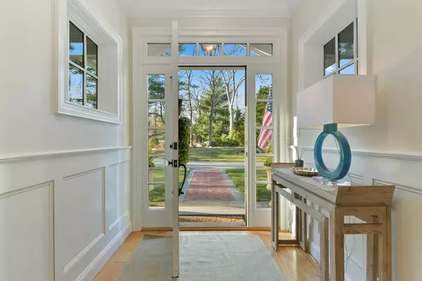 Hingham, MA 02043,111 East St