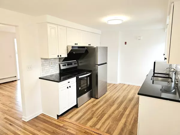 Winchester, MA 01890,15 Charles Rd #15