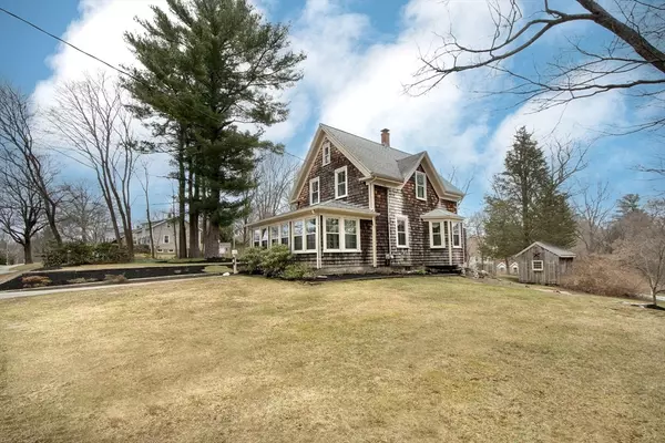 Hingham, MA 02043,66 Hobart St