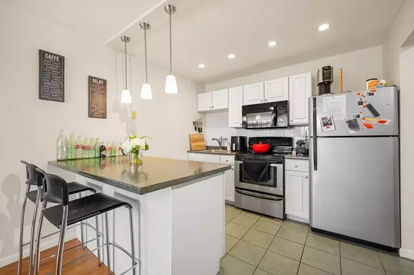 Cambridge, MA 02138,1643 Cambridge Street #65