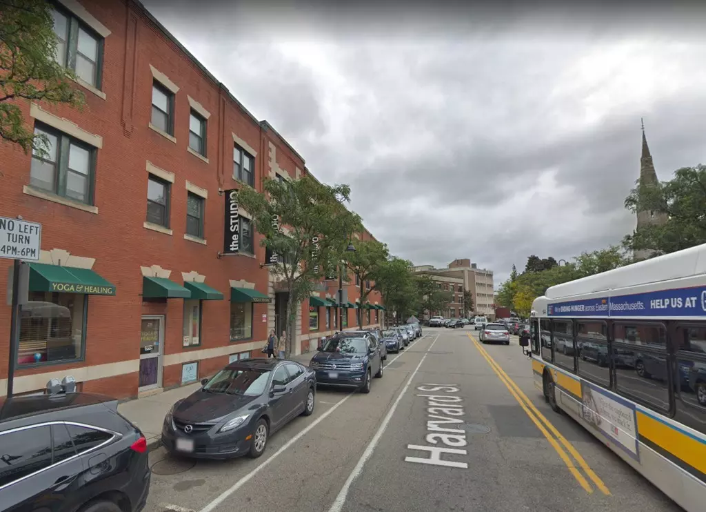 Brookline, MA 02446,233 Harvard St #201