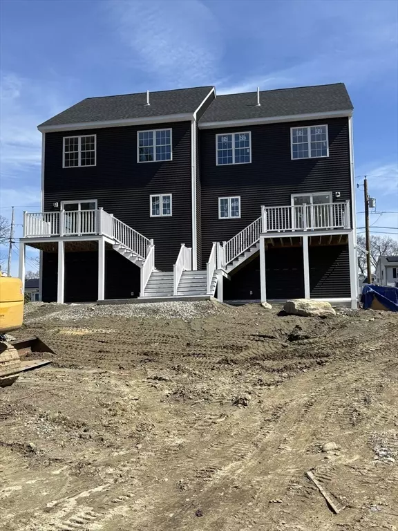 Worcester, MA 01604,72 Valmor Street