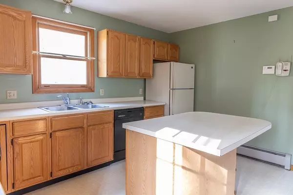 Belchertown, MA 01007,665 Federal St