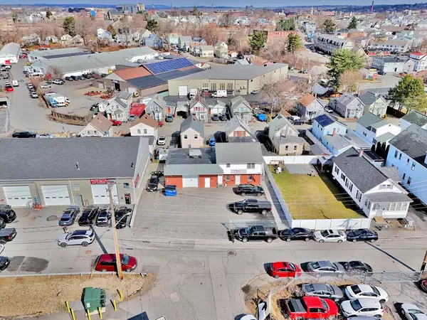 Lowell, MA 01852,33 Ellsworth St