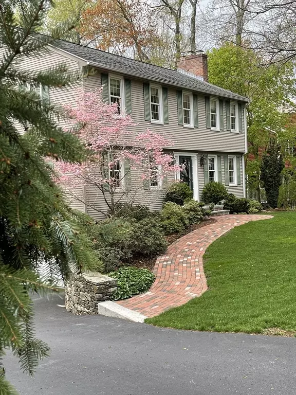 Shrewsbury, MA 01545,12 Red Coat Rd