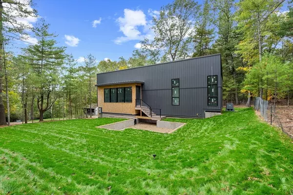 Concord, MA 01742,56 Seymour Street