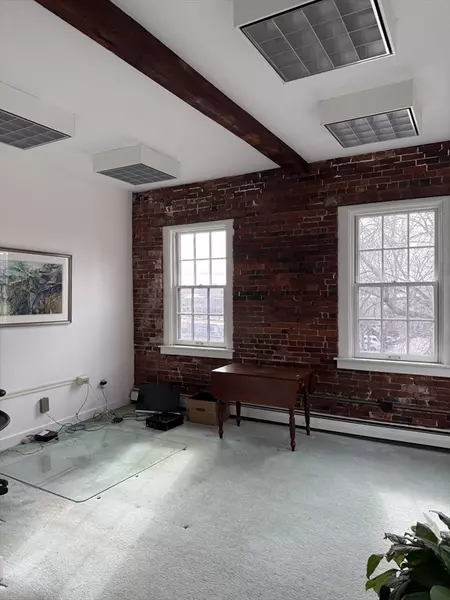 59 E. Main Street, Gloucester, MA 01930