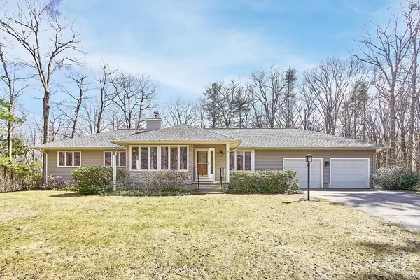 13 Laurel Street, Paxton, MA 01612