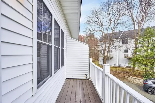Acton, MA 01720,19 Railroad Street #E2