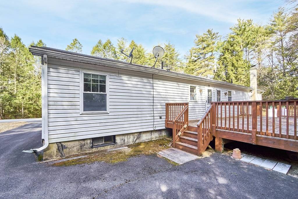 Orange, MA 01364,34 Lake Ave