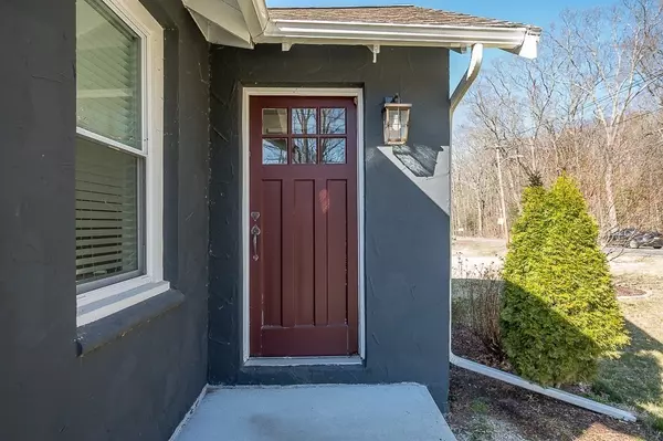 Uxbridge, MA 01569,173 Blackstone Street