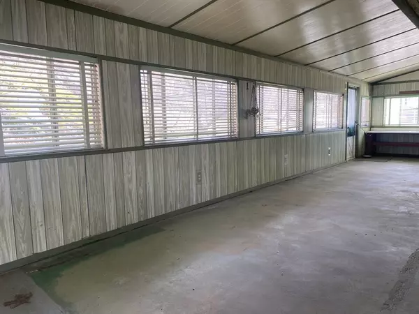 Randolph, MA 02368,1 Bonnie Ln